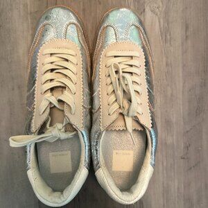 Dolce Vita Notice Sneakers Silver Distressed Leather 7.5 NEW